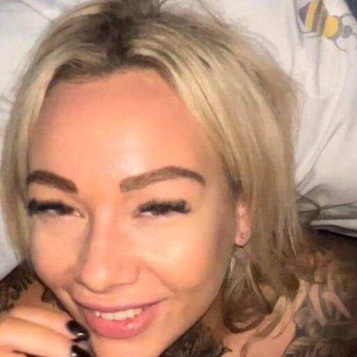 
                        Rose
                     is Female Escorts. | Saguenay | Quebec | Canada | canadatopescorts.com 