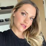 
                        Elizabeth
                     is Female Escorts. | Barrie | Ontario | Canada | canadatopescorts.com 