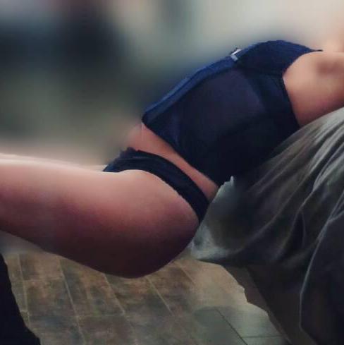 
                        FebzXO
                     is Female Escorts. | windsor | Ontario | Canada | canadatopescorts.com 