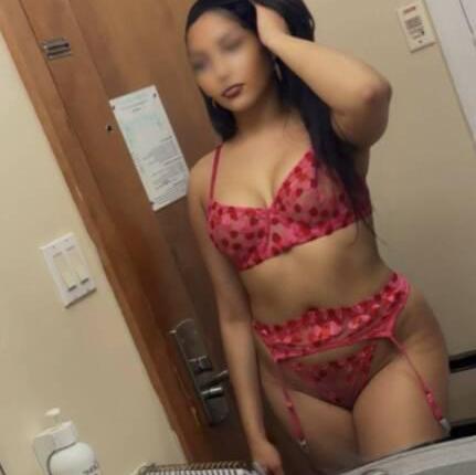 
                        Meera
                     is Female Escorts. | Regina | Saskatchewan | Canada | canadatopescorts.com 