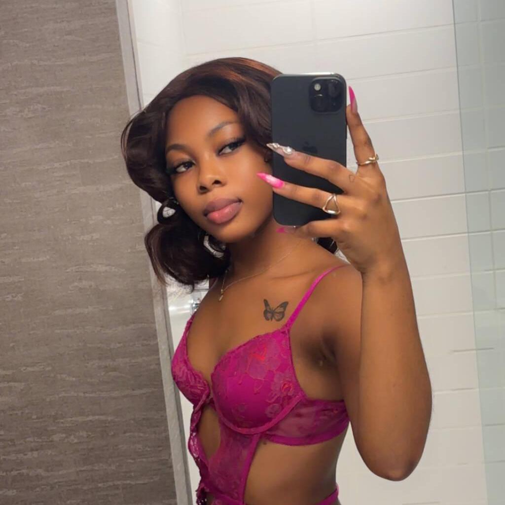 
                        Léna    514.224.8194
                     is Female Escorts. | Toronto | Ontario | Canada | canadatopescorts.com 