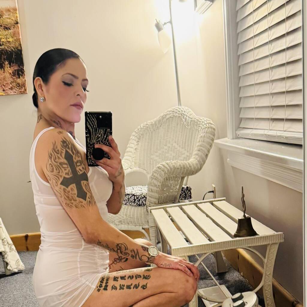 
                        CJ
                     is Female Escorts. | Edmonton | Alberta | Canada | canadatopescorts.com 