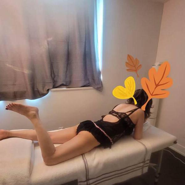 
                        Mona
                     is Female Escorts. | Toronto | Ontario | Canada | canadatopescorts.com 