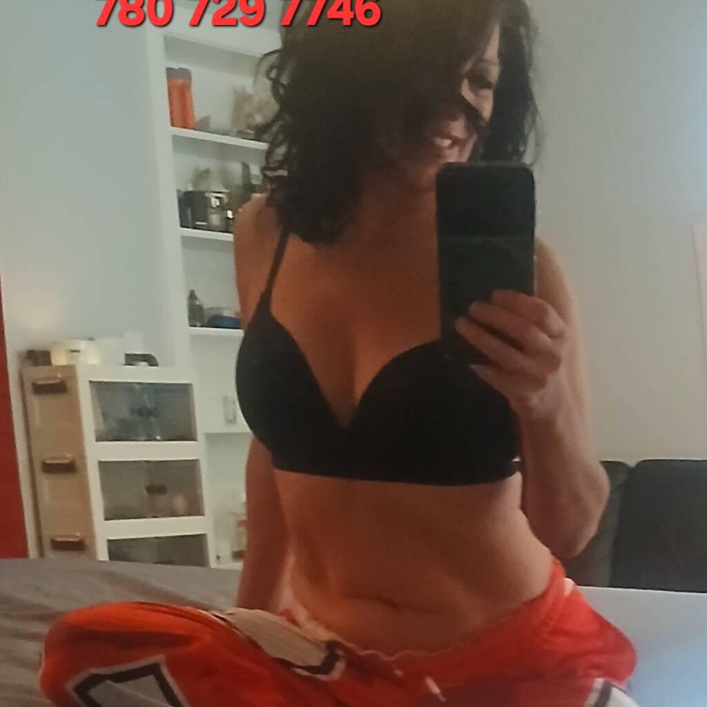 
                        ShanniaSpinner
                     is Female Escorts. | Edmonton | Alberta | Canada | canadatopescorts.com 