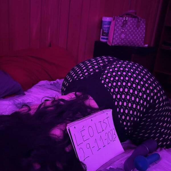 
                        Samantha
                     is Female Escorts. | Sherbrooke | Quebec | Canada | canadatopescorts.com 