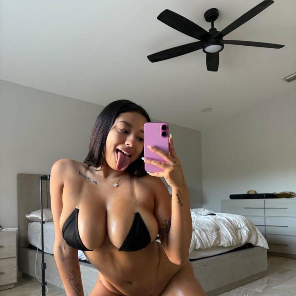 
                        Daisy
                     is Female Escorts. | Barrie | Ontario | Canada | canadatopescorts.com 