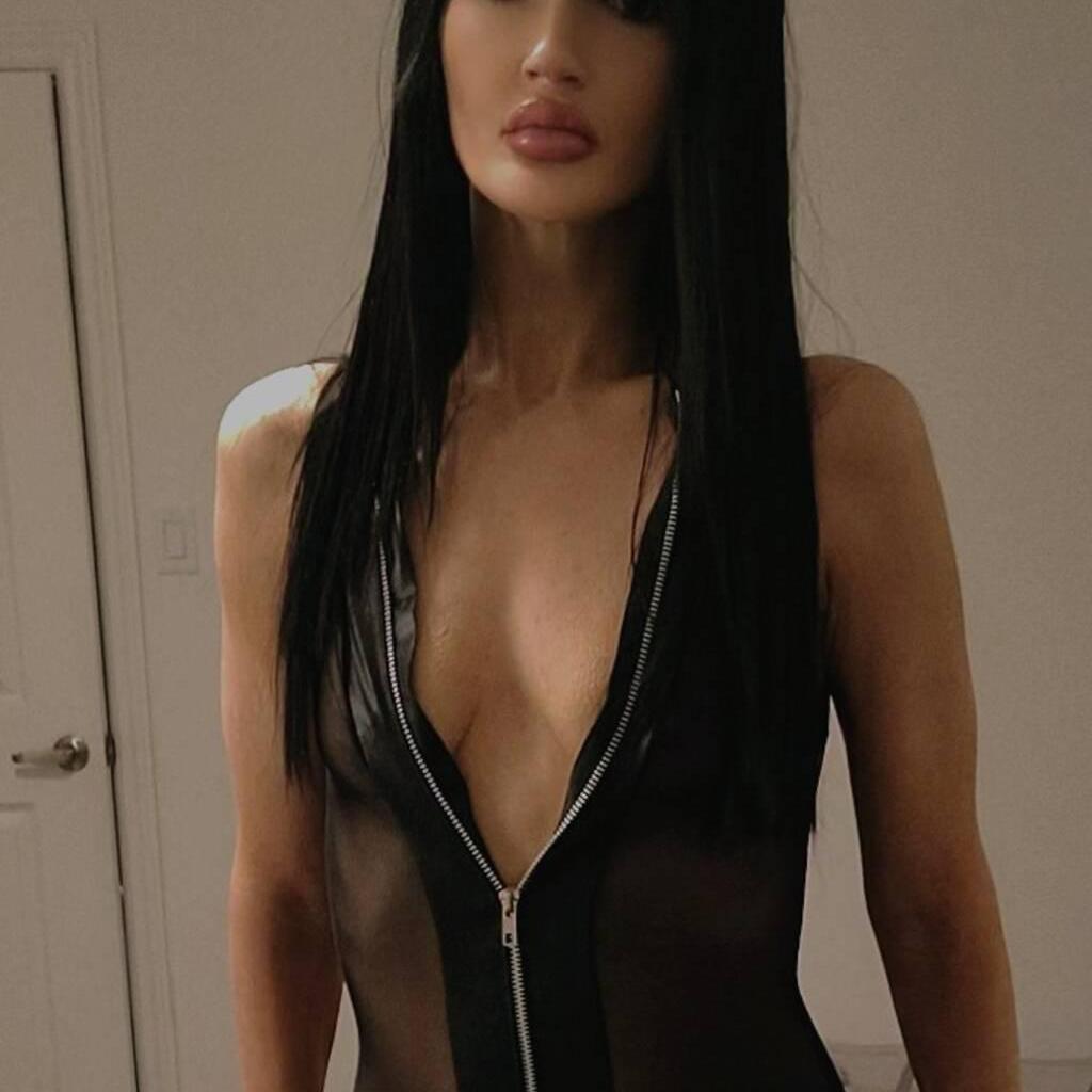 
                        jess
                     is Female Escorts. | Kitchener | Ontario | Canada | canadatopescorts.com 