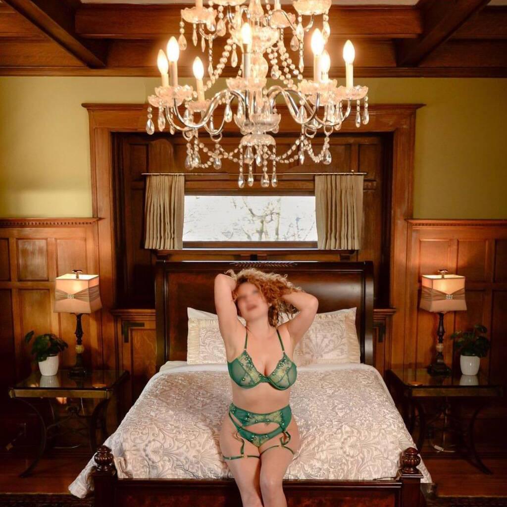 
                        Savannah Reign
                     is Female Escorts. | Niagara | Ontario | Canada | canadatopescorts.com 