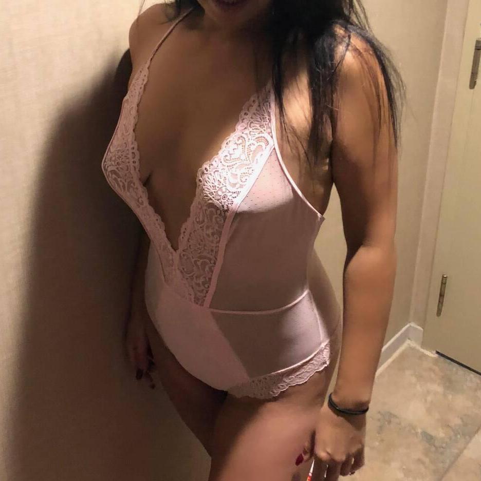 
                        Kim
                     is Female Escorts. | Montreal | Quebec | Canada | canadatopescorts.com 