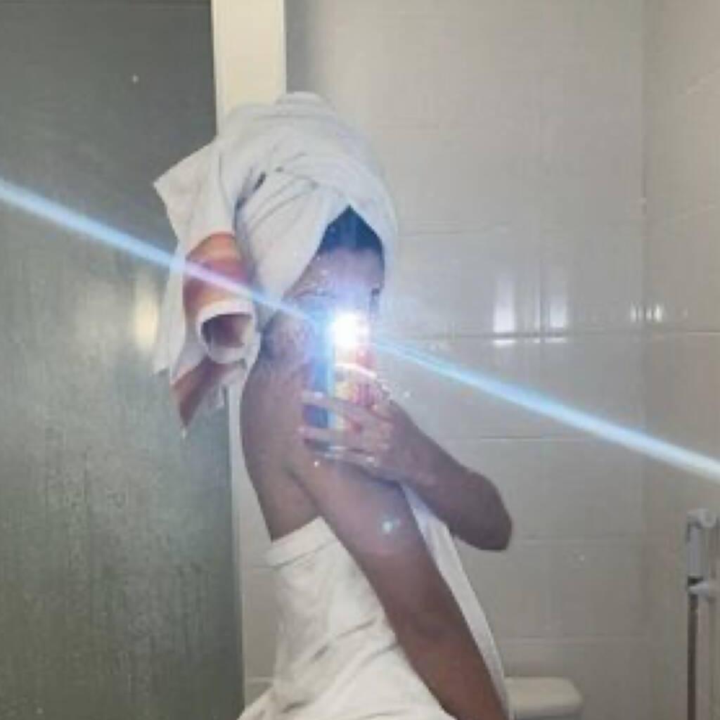 
                        Alie
                     is Female Escorts. | Saguenay | Quebec | Canada | canadatopescorts.com 