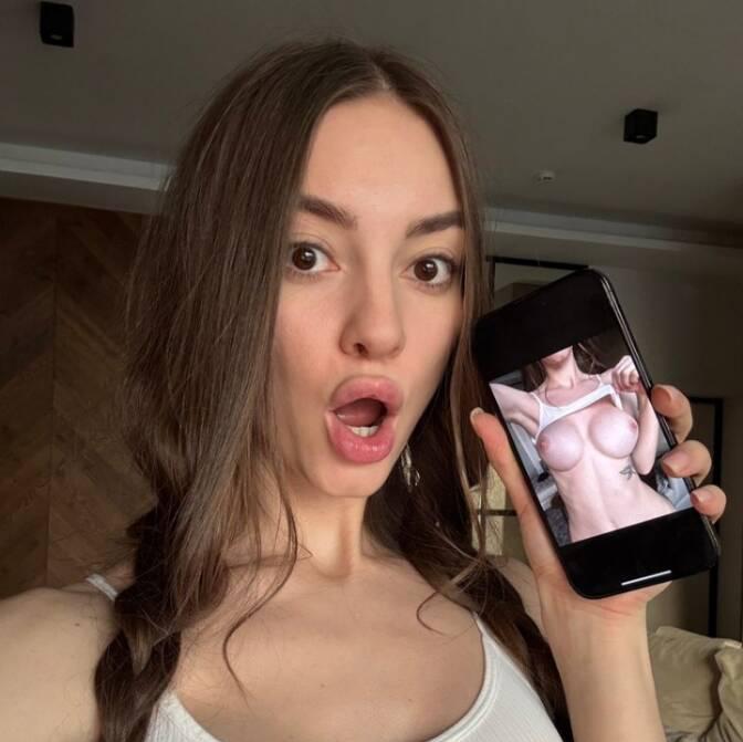 
                        Lowane
                     is Female Escorts. | Saguenay | Quebec | Canada | canadatopescorts.com 