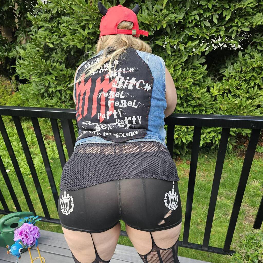 
                        Sequoia Jackson
                     is Female Escorts. | Vancouver | British Columbia | Canada | canadatopescorts.com 