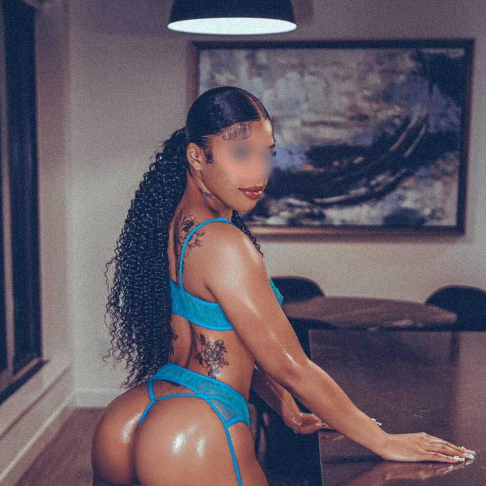 
                        Kitty
                     is Female Escorts. | Calgary | Alberta | Canada | canadatopescorts.com 