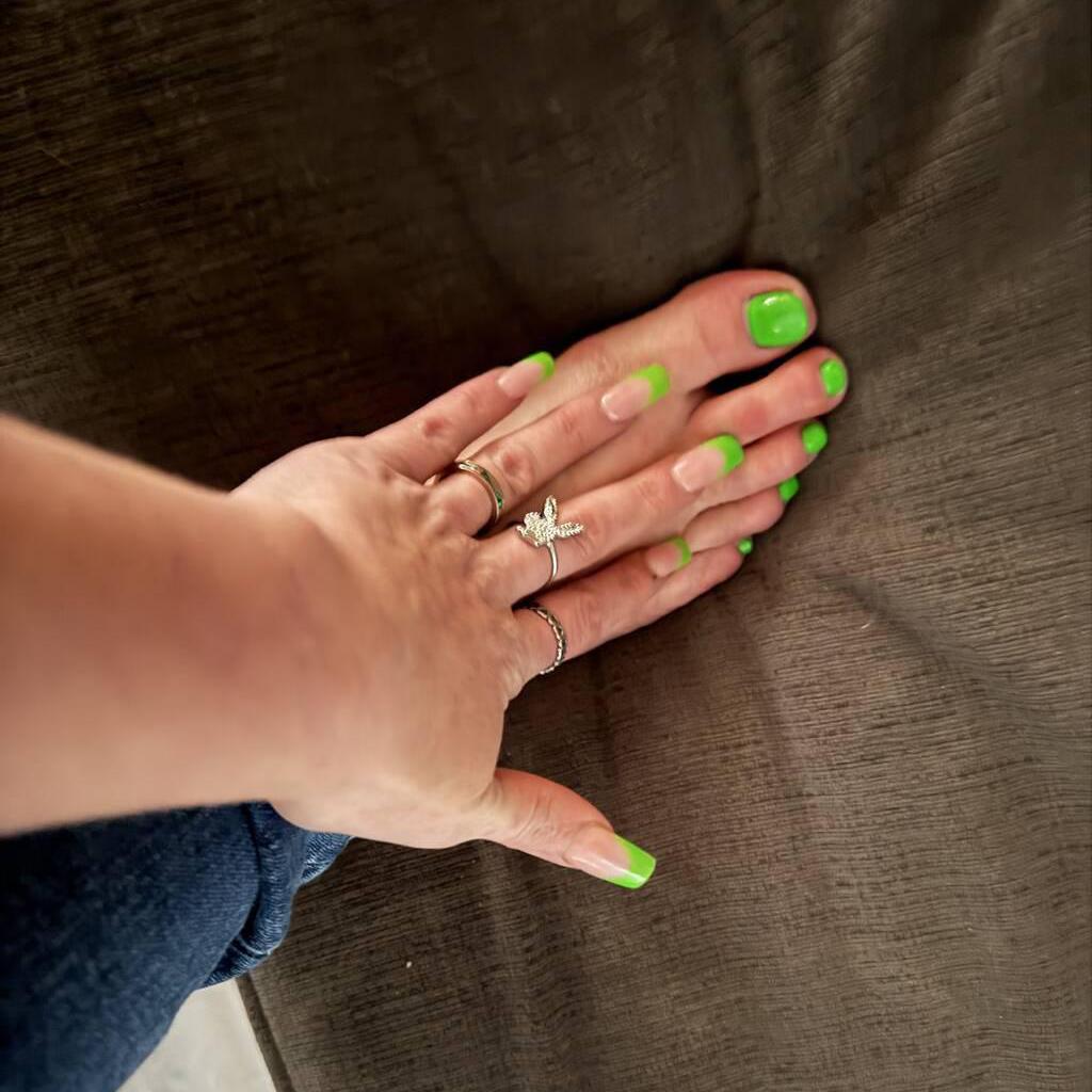 
                        Emily
                     is Female Escorts. | Kelowna | British Columbia | Canada | canadatopescorts.com 