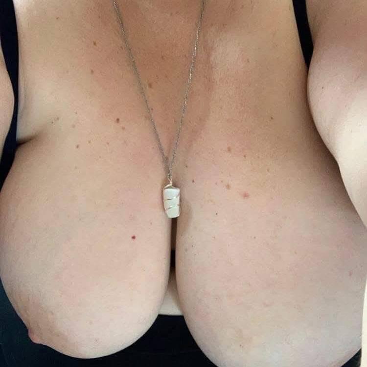 
                        Dora
                     is Female Escorts. | Trois Rivieres | Quebec | Canada | canadatopescorts.com 