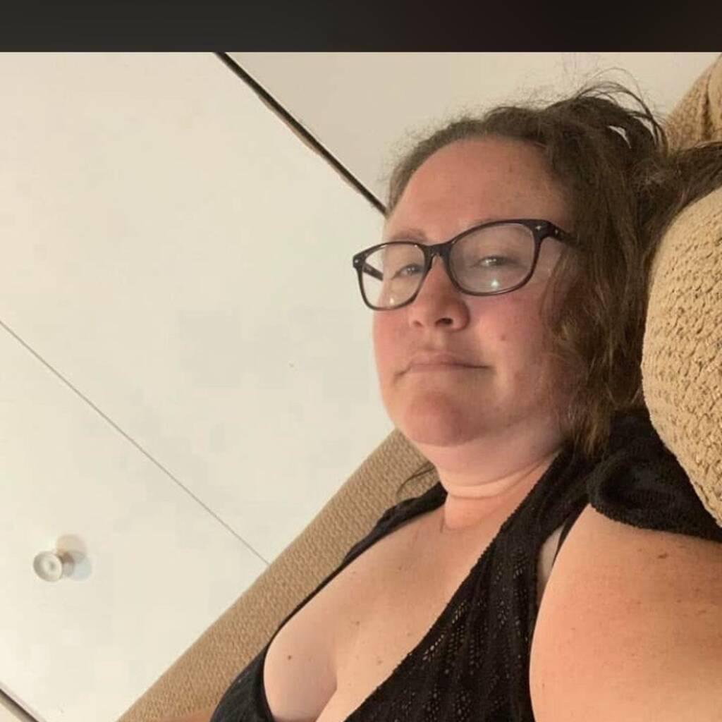 
                        Dora
                     is Female Escorts. | Trois Rivieres | Quebec | Canada | canadatopescorts.com 