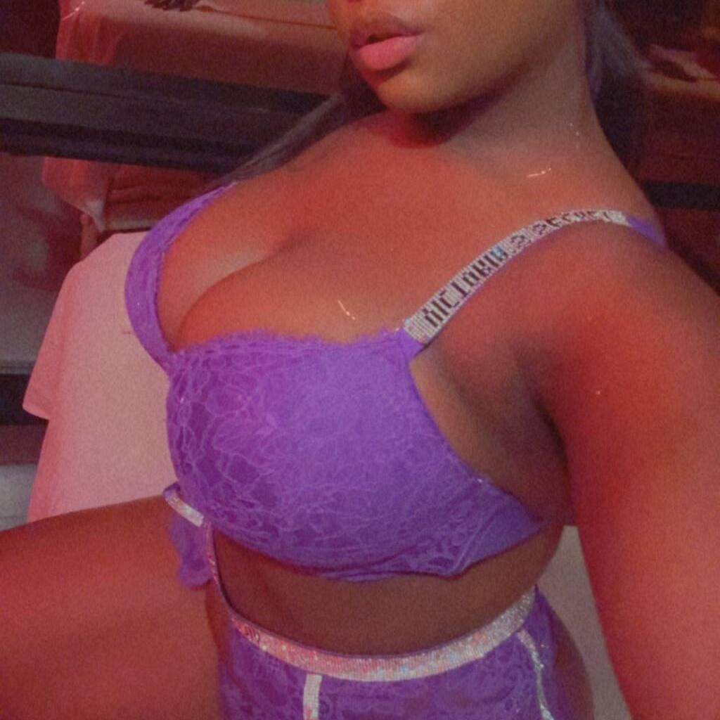 
                        Monica
                     is Female Escorts. | Edmonton | Alberta | Canada | canadatopescorts.com 