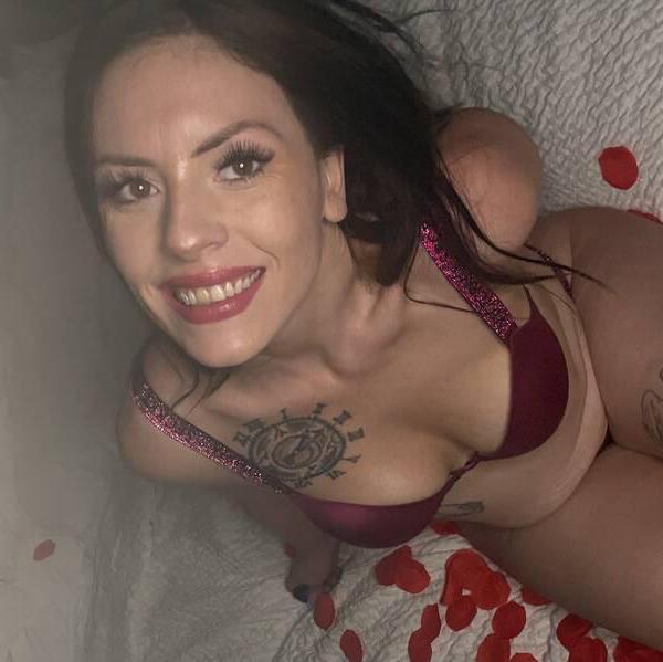 
                        Shania
                     is Female Escorts. | Edmonton | Alberta | Canada | canadatopescorts.com 