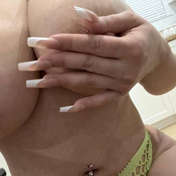 
                        Sprinkles
                     is Female Escorts. | windsor | Ontario | Canada | canadatopescorts.com 