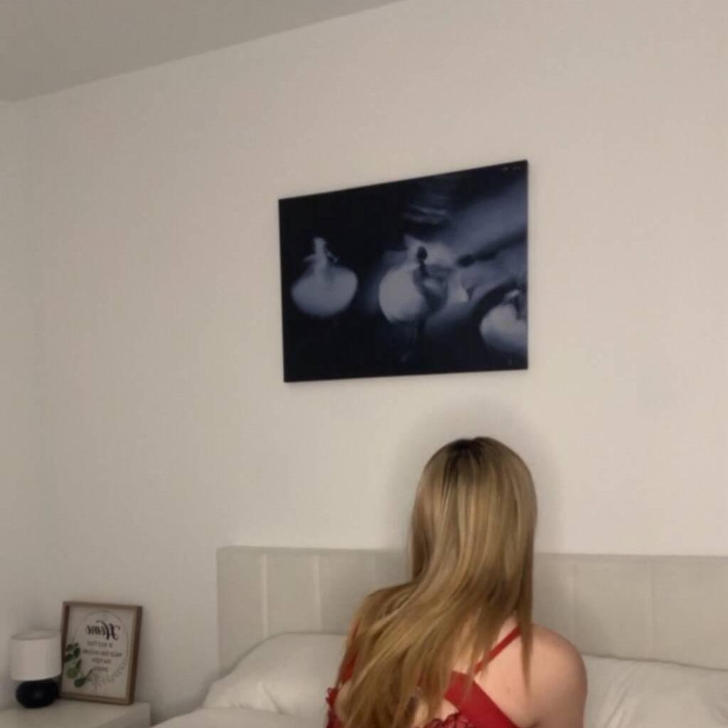 
                        Sabrina
                     is Female Escorts. | windsor | Ontario | Canada | canadatopescorts.com 