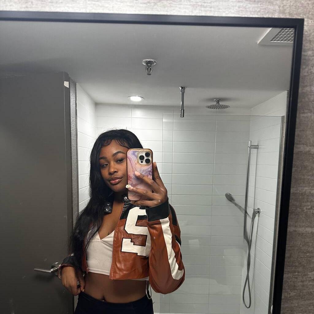 
                        Kiki 514.966.1613
                     is Female Escorts. | Toronto | Ontario | Canada | canadatopescorts.com 