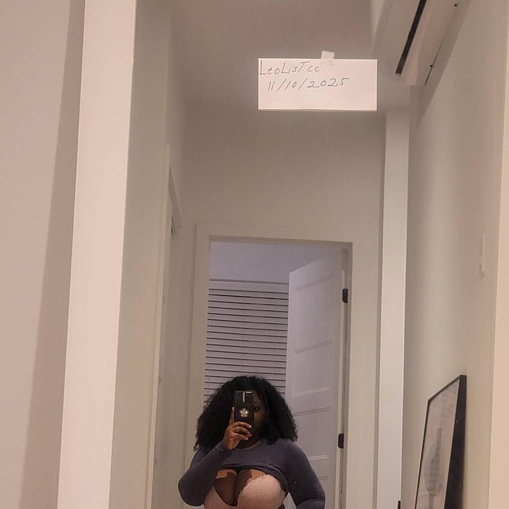 
                        Vivi
                     is Female Escorts. | Quebec City | Quebec | Canada | canadatopescorts.com 