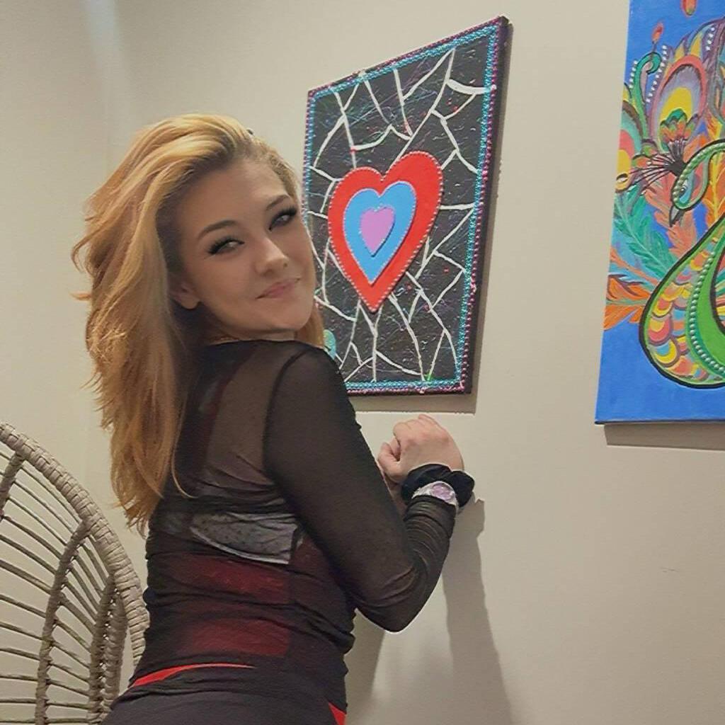 
                        Octavia
                     is Female Escorts. | Barrie | Ontario | Canada | canadatopescorts.com 