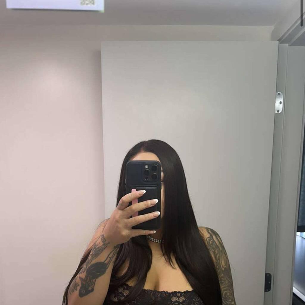 
                        Kelly DOWNTOWN
                     is Female Escorts. | Niagara | Ontario | Canada | canadatopescorts.com 