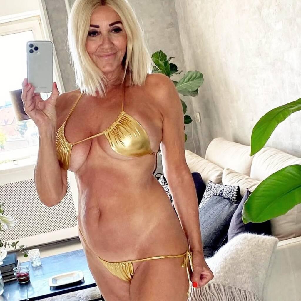 
                        Lena
                     is Female Escorts. | Ottawa | Ontario | Canada | canadatopescorts.com 