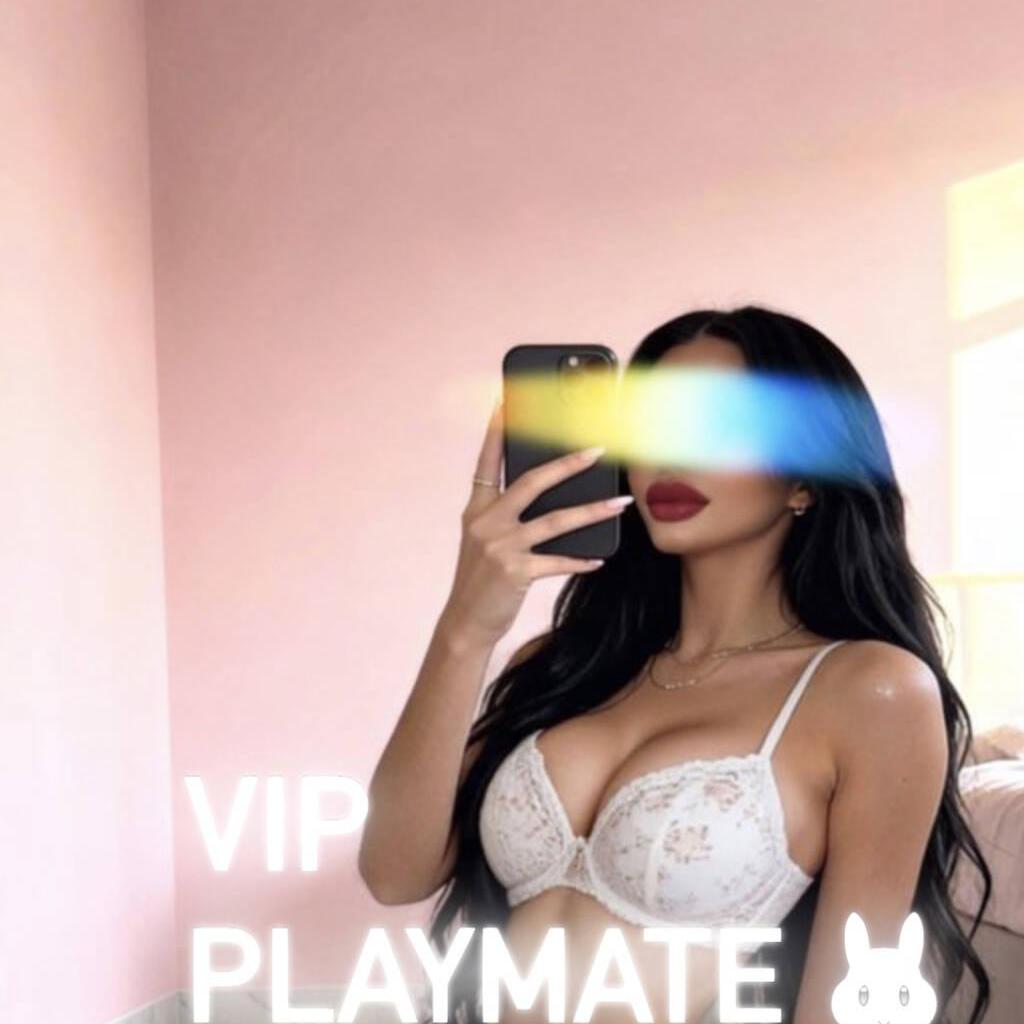 
                        Lux Playmate
                     is Female Escorts. | Lethbridge | Alberta | Canada | canadatopescorts.com 
