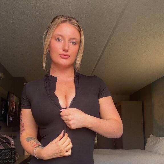 
                        Mila
                     is Female Escorts. | Sunshine Coast | British Columbia | Canada | canadatopescorts.com 