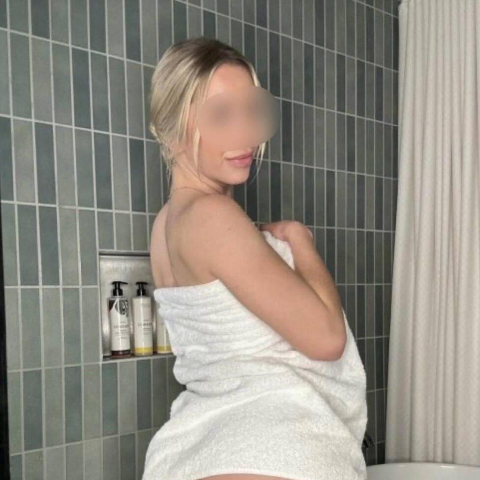 
                        Sabrina
                     is Female Escorts. | windsor | Ontario | Canada | canadatopescorts.com 