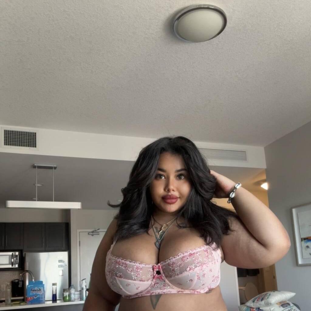 
                        mulan
                     is Female Escorts. | Quebec City | Quebec | Canada | canadatopescorts.com 