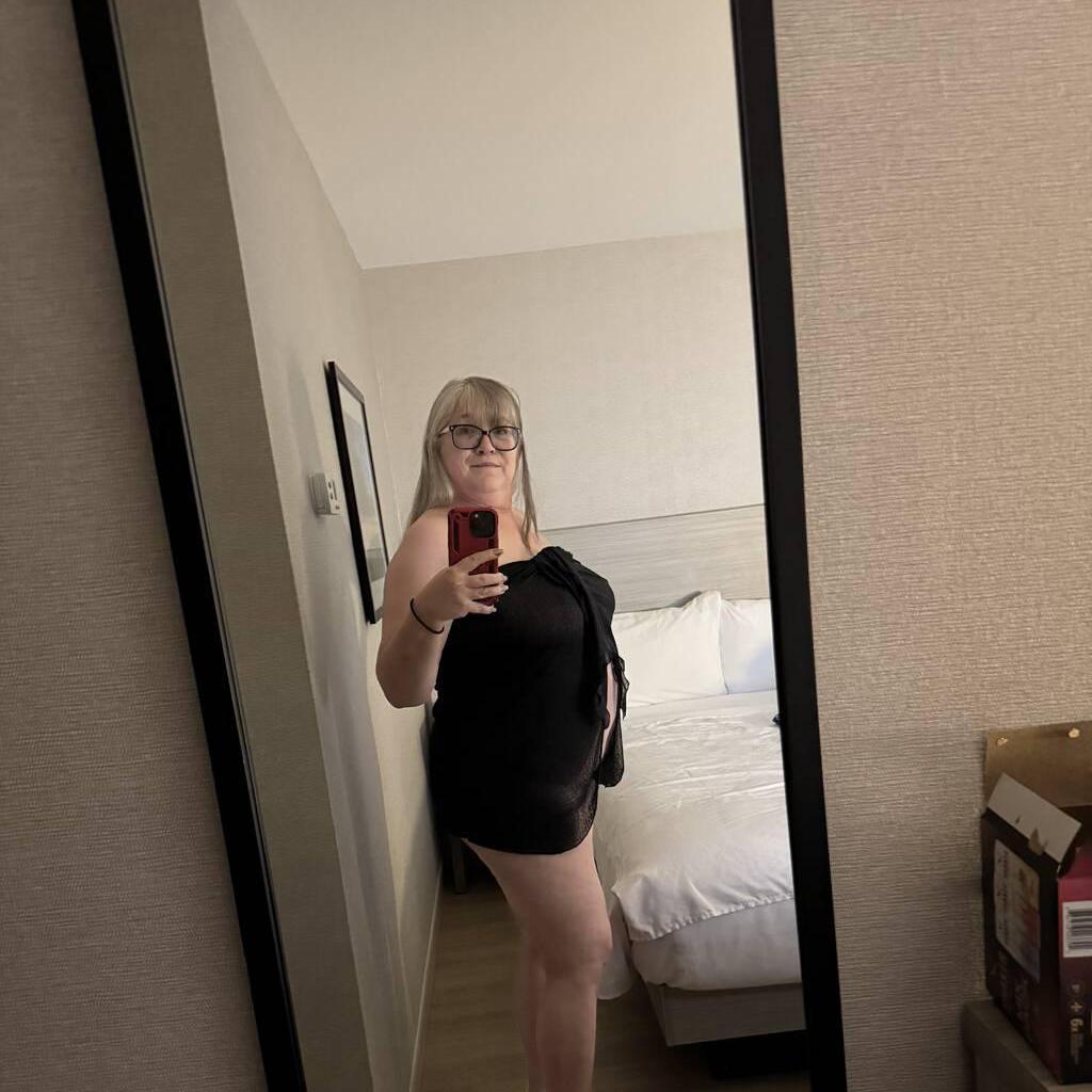 
                        Izzy
                     is Female Escorts. | Trois Rivieres | Quebec | Canada | canadatopescorts.com 