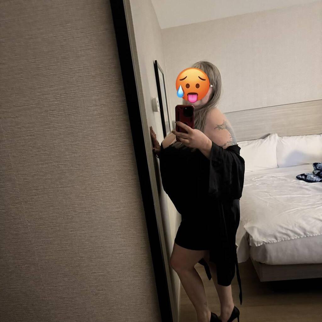 
                        Izzy
                     is Female Escorts. | Trois Rivieres | Quebec | Canada | canadatopescorts.com 