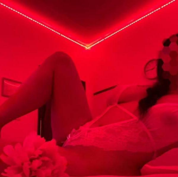 
                        5 International Girls
                     is Female Escorts. | Toronto | Ontario | Canada | canadatopescorts.com 