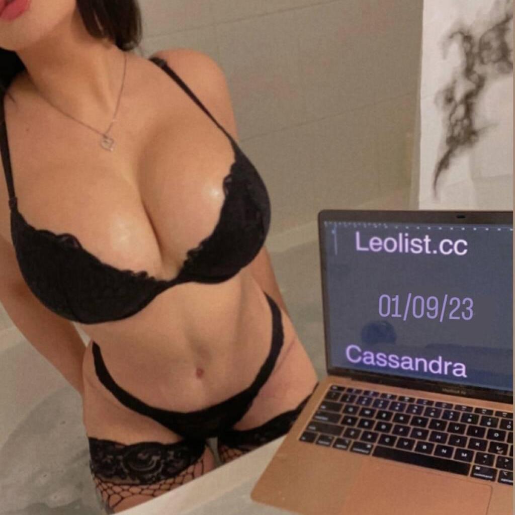 
                        Cash only
                     is Female Escorts. | Toronto | Ontario | Canada | canadatopescorts.com 