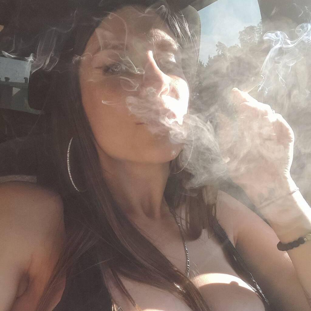 
                        Mia
                     is Female Escorts. | Montreal | Quebec | Canada | canadatopescorts.com 