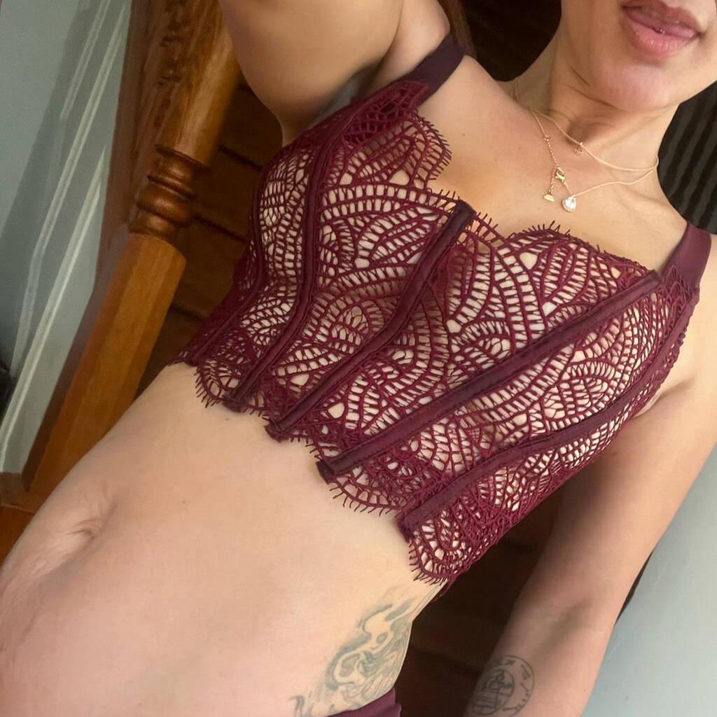 
                        Mia
                     is Female Escorts. | Montreal | Quebec | Canada | canadatopescorts.com 