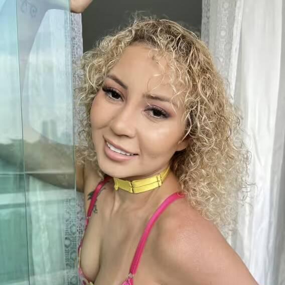 
                        Carla
                     is Female Escorts. | St. John | New Brunswick | Canada | canadatopescorts.com 