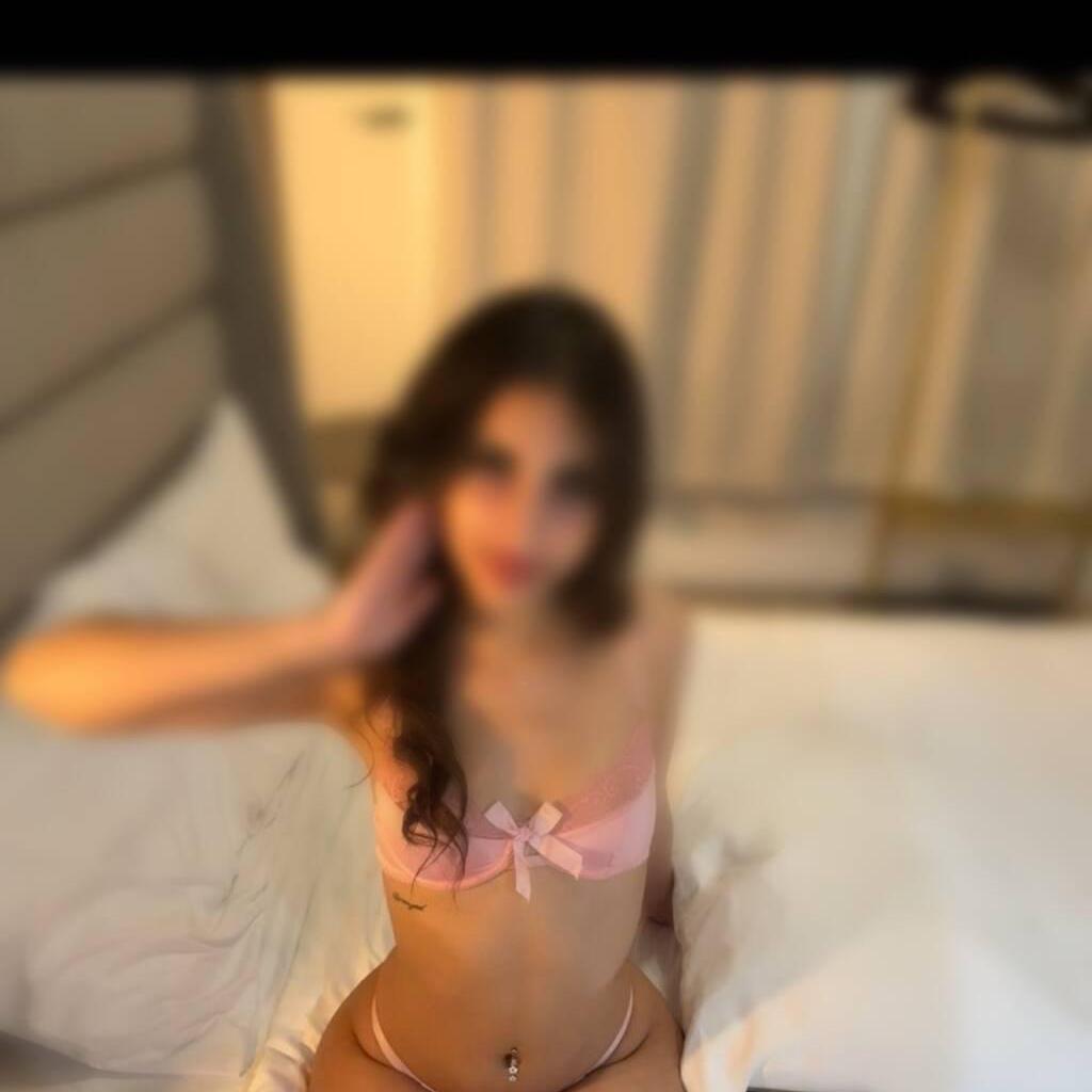 
                        Selina
                     is Female Escorts. | Quebec City | Quebec | Canada | canadatopescorts.com 