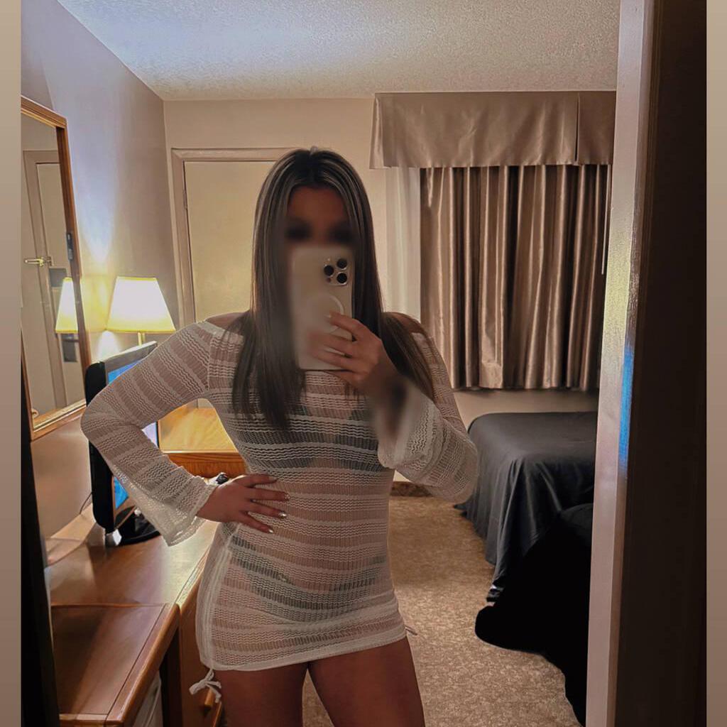 
                        Leighla Luxxx
                     is Female Escorts. | Medicine Hat | Alberta | Canada | canadatopescorts.com 