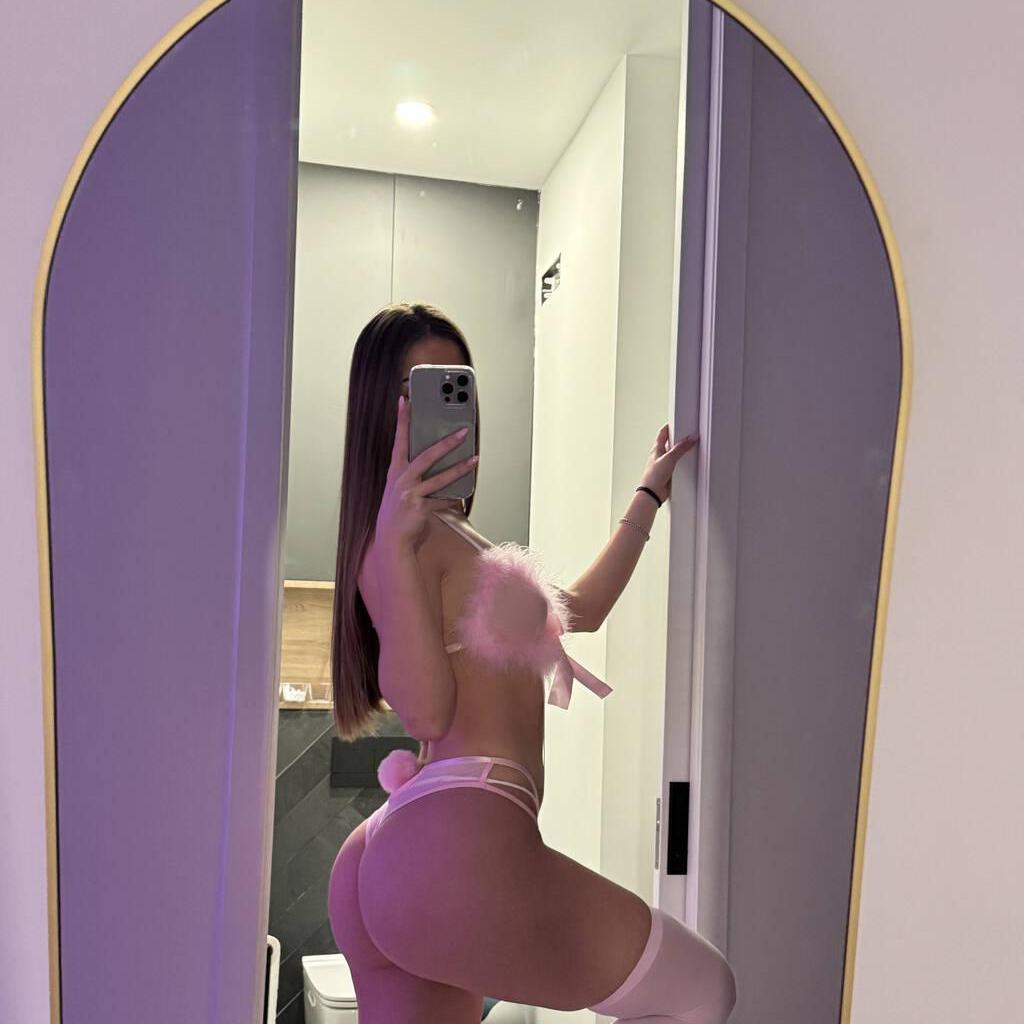 
                        alina
                     is Female Escorts. | belleville | Ontario | Canada | canadatopescorts.com 