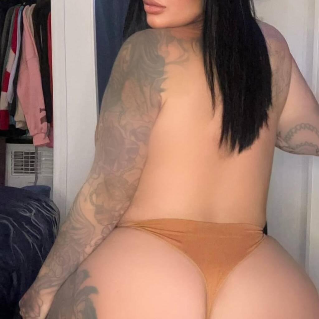 
                        Mia ARGENT COMPTANT
                     is Female Escorts. | Sherbrooke | Quebec | Canada | canadatopescorts.com 