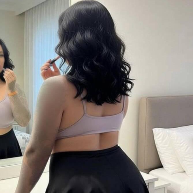 
                        Mia ARGENT COMPTANT
                     is Female Escorts. | Sherbrooke | Quebec | Canada | canadatopescorts.com 