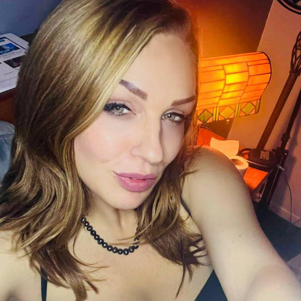 
                        Saffron Falls
                     is Female Escorts. | Skeena | British Columbia | Canada | canadatopescorts.com 