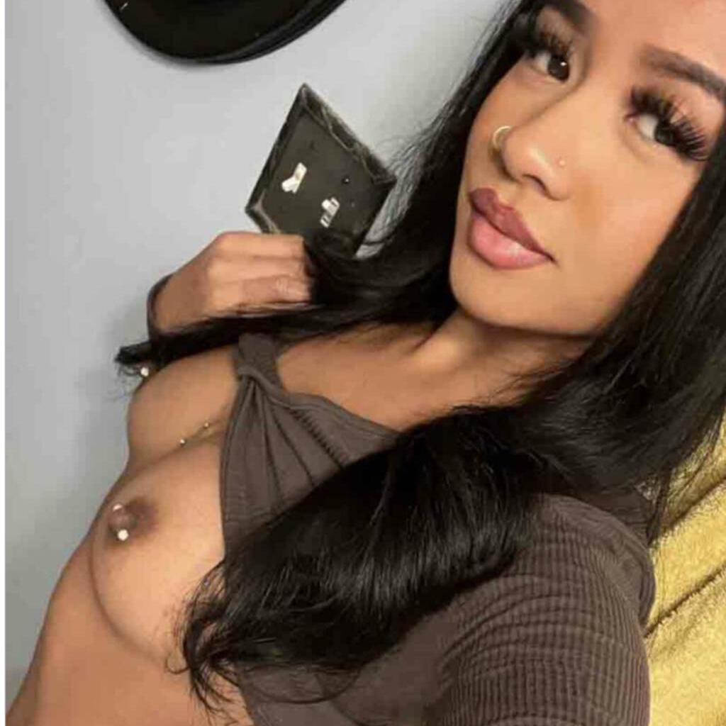 
                        Lillyy
                     is Female Escorts. | Kitchener | Ontario | Canada | canadatopescorts.com 