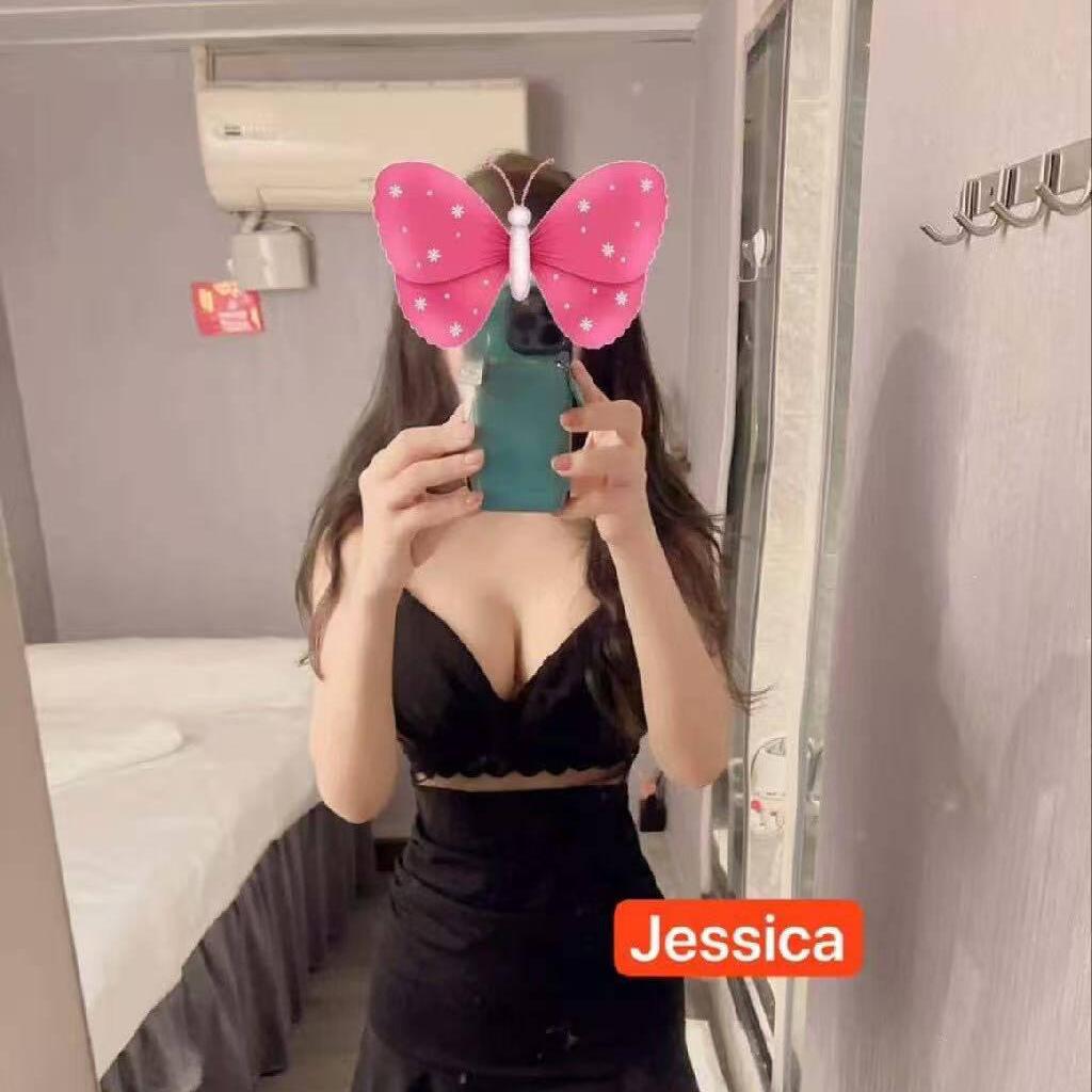 
                        Lulu
                     is Female Escorts. | Yukon | Yukon | Canada | canadatopescorts.com 