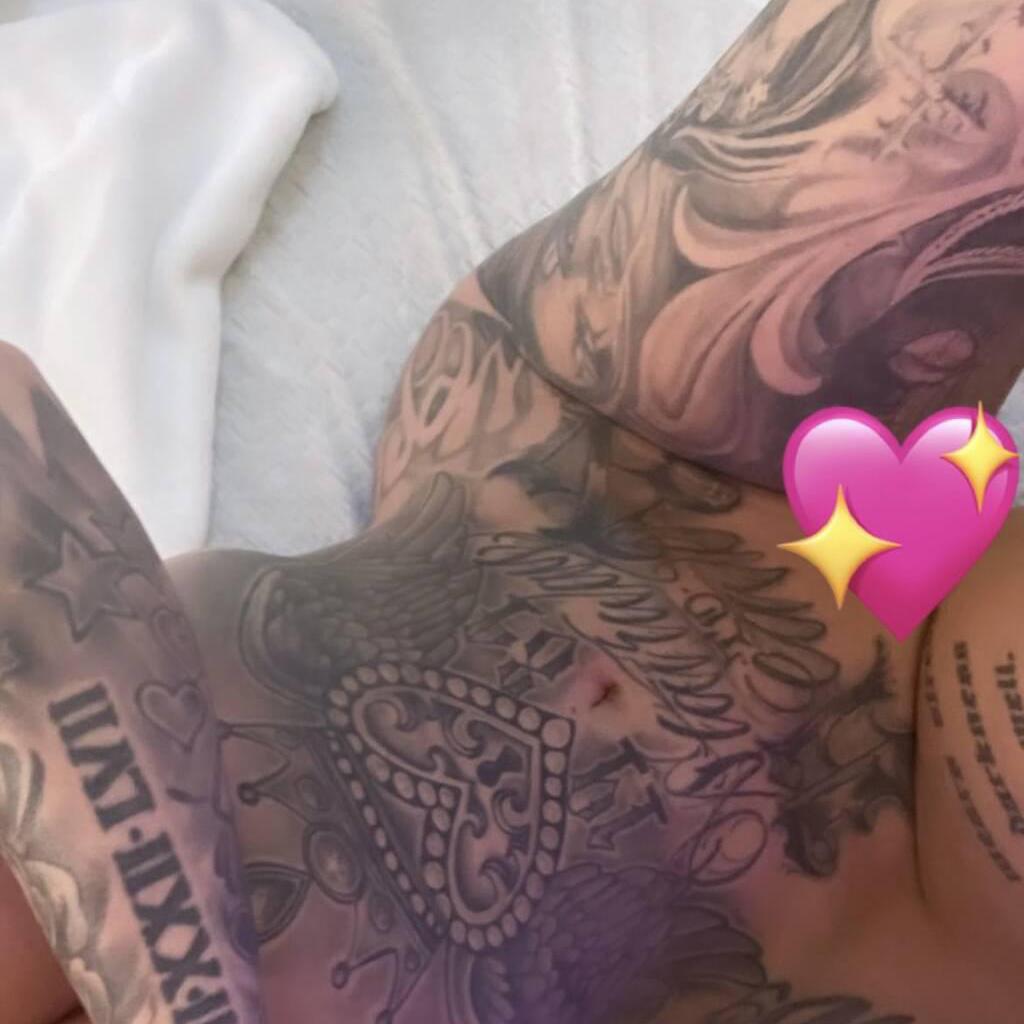 
                        Vienna Vixen
                     is Female Escorts. | Calgary | Alberta | Canada | canadatopescorts.com 