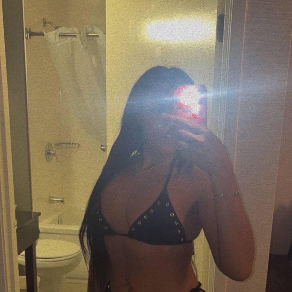 
                        Ella
                     is Female Escorts. | Niagara | Ontario | Canada | canadatopescorts.com 